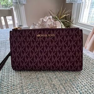 Michael Kors Jet Set Double Zip Wristlet/Wallet